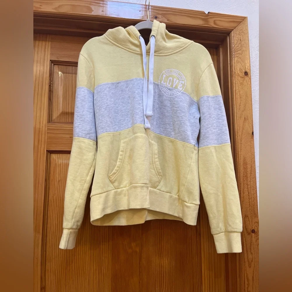Jacket - Picture 1 of 9